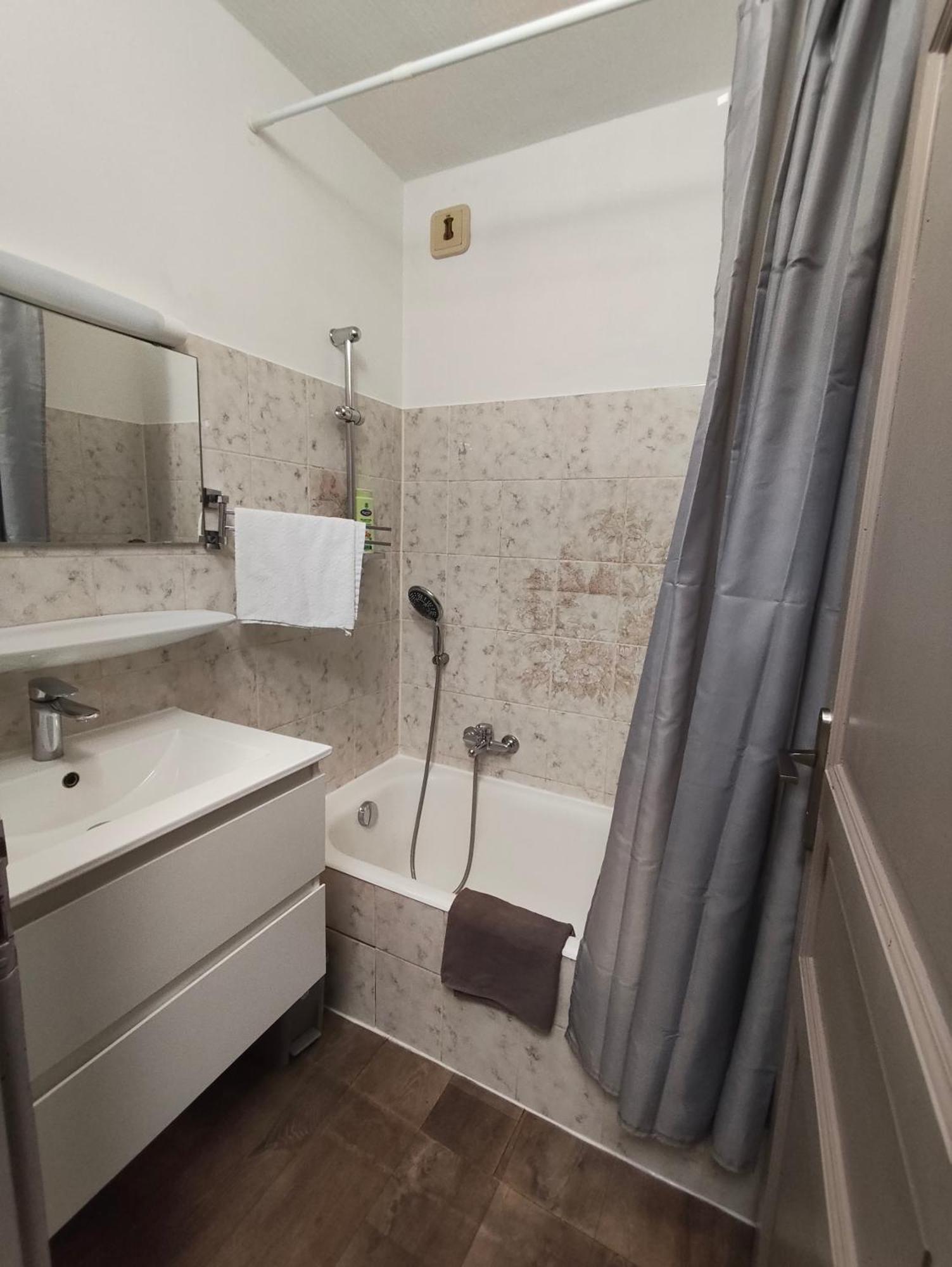 Nart & Niar Apartman Annemasse Kültér fotó